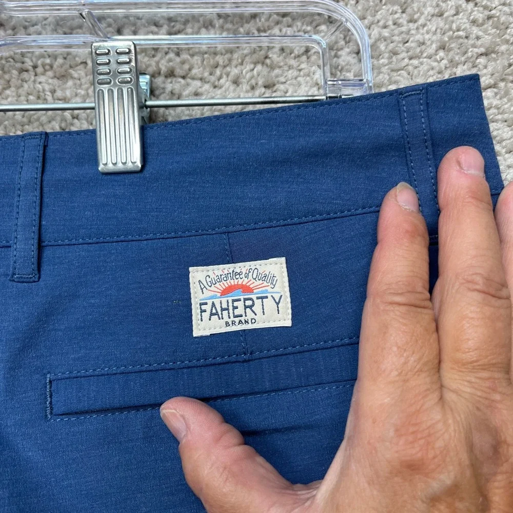 Faherty All Day Shorts Mens 33 Blue Stretch Flat Front Drawstring Hybrid EUC